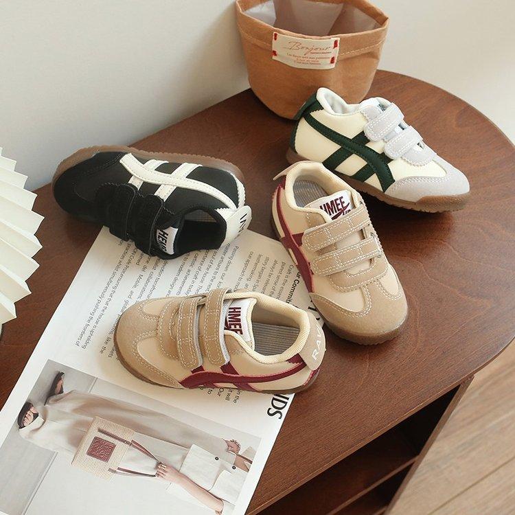 Children's Sports Shoes 2025 Spring and Autumn Soft-soled Non-slip Board Shoes Boys Forrest Gump Shoes Girls Shoes Little White Shoes German Training 