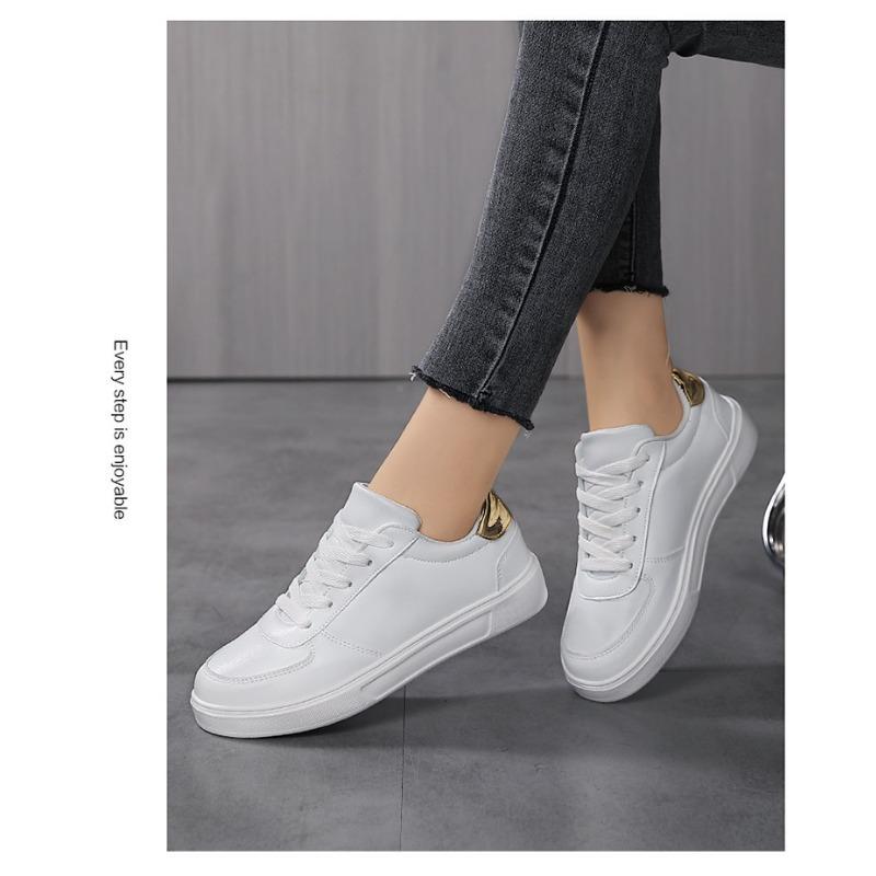 Nauji balti batai pavasariui ir rudeniui sportiniai batai minkštapadžiai riedlenčių batai moterims universalūs sportiniai ir laisvalaikio riedlenčių batai moterims