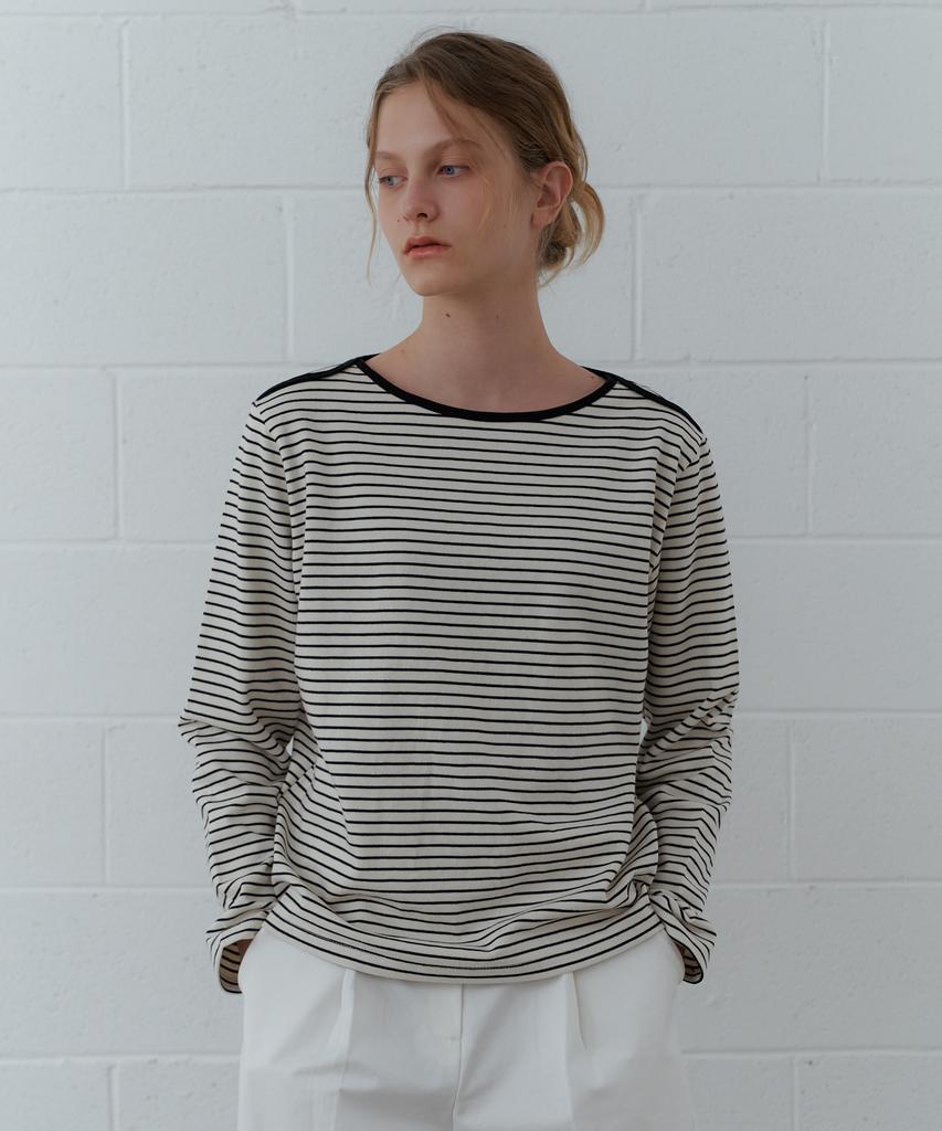Yulago Mary Boatneck T-Shirt