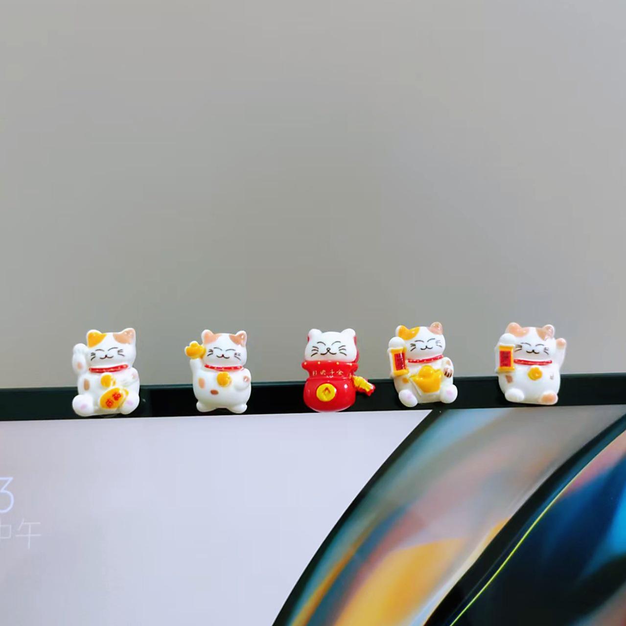 

Electric Tricycle Desktop Ornament: Emotional Healing & Stability for Office, Home, or Car