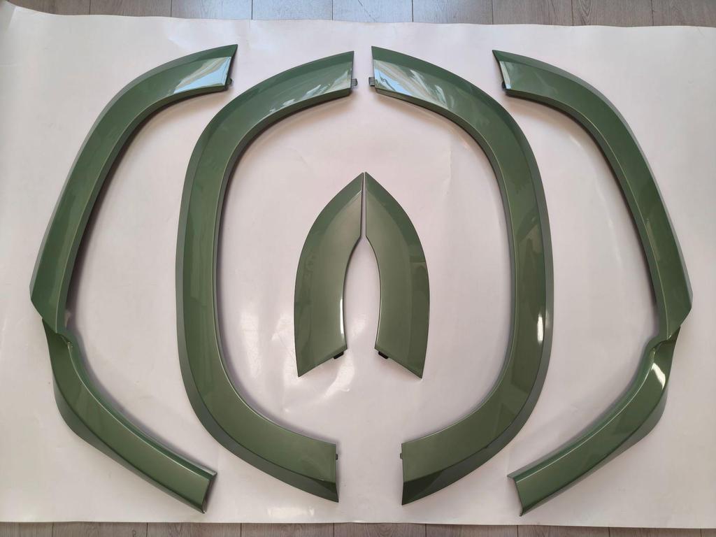 Gloss Black Widened Wheel Arches for New Defender 110/90 - Black Warrior Upgrade