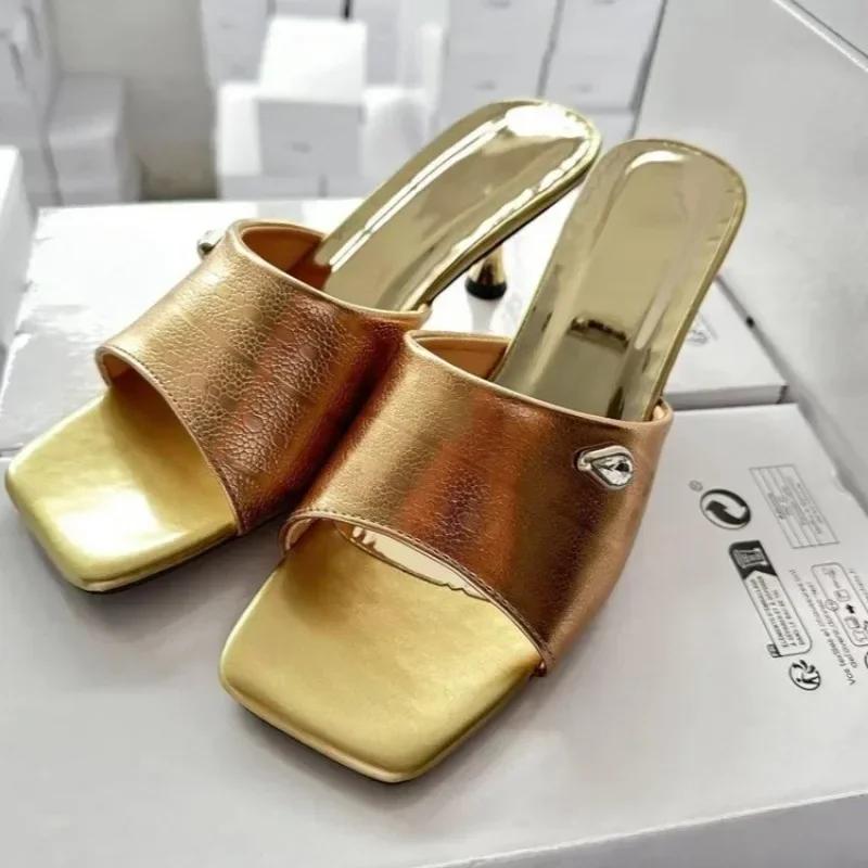 

Мода 2024 Женская обувь Модные и универсальные женские тапочки на высоком каблуке с квадратным носком Модные женские шлепанцы большого размера 41 шампанского