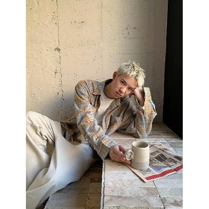 

2024 Клетчатая рубашка с длинным рукавом в японском стиле Гонконга Ins Свободная рубашка для мальчиков Летнее модное универсальное повседневное пальто 2XL жёлтый