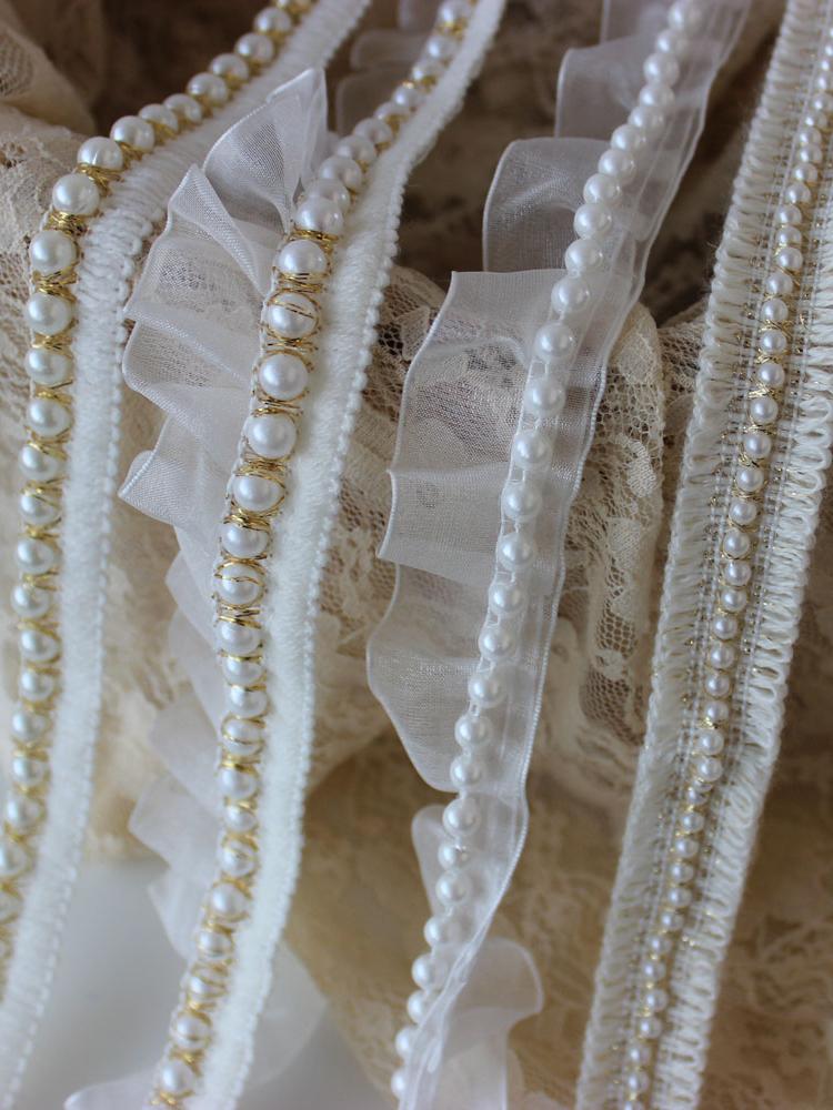 Ruban en dentelle nacre blanc cassé orné de perles pour accessoires décoratifs