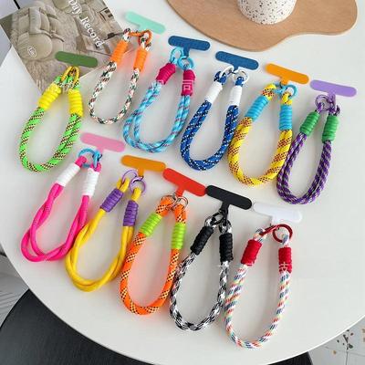 Lanyard na mobilní telefon: Módní pevný popruh na zápěstí s designem proti ztrátě a přívěskem