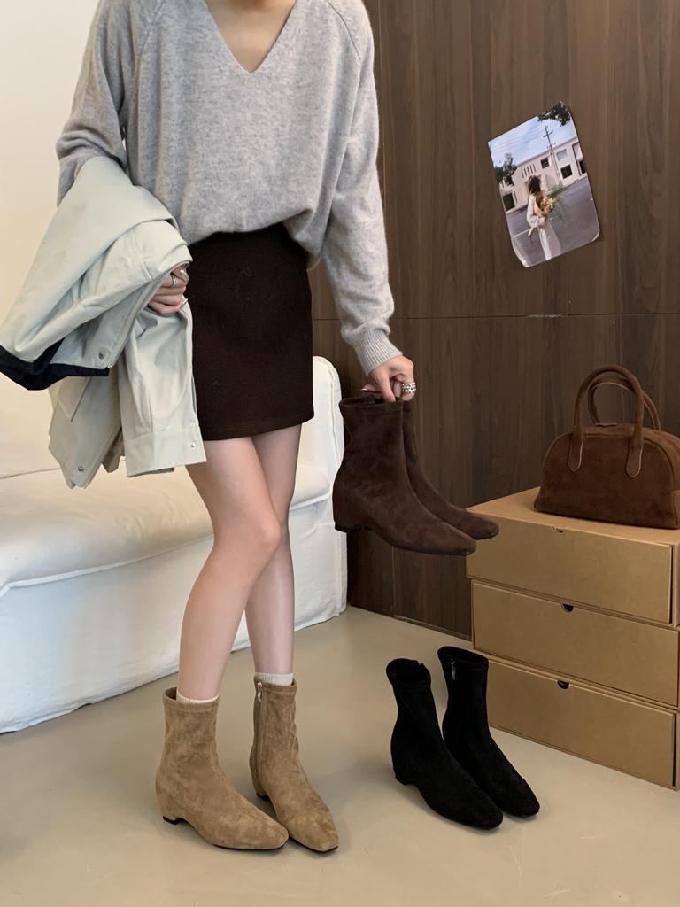 Square Head Low Heel Suede Fashion Boots 2025 Autumn Korean Version New Temperament Retro Short Boots Side Zipper Chelsea Boots