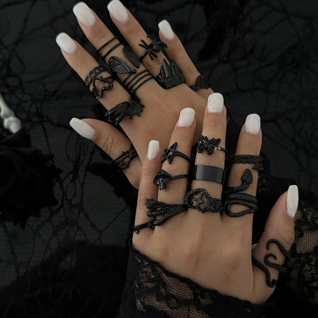 Ingemark 20 Pcs/Set Gothic Black Spider Butterfly Snake Shape Open Rings Women Trend Creative Star Heart Rings Halloween Jewelry
