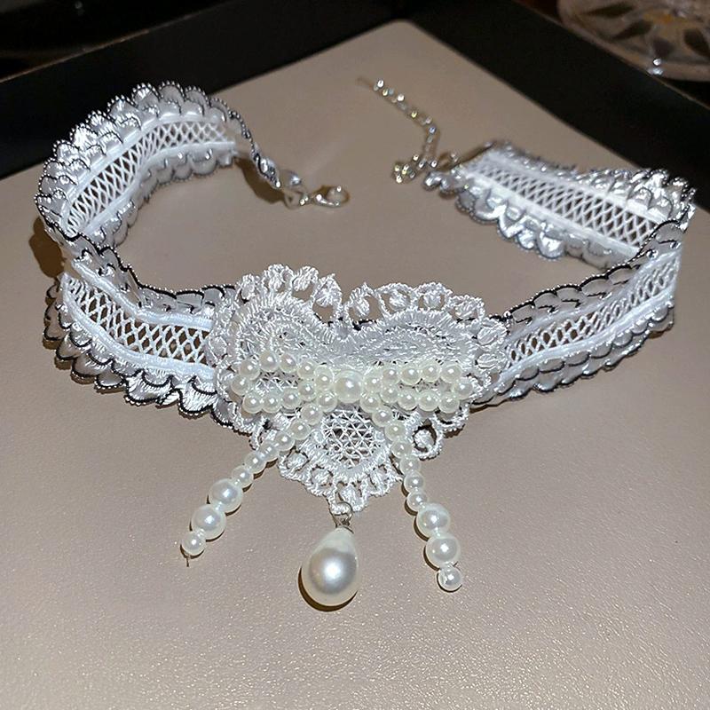 French Pearl Bow Lace Heart Necklace for Women Fabric Hollow Pendant Collarbone Chain Elegant High-End Lolita Dress Accessories