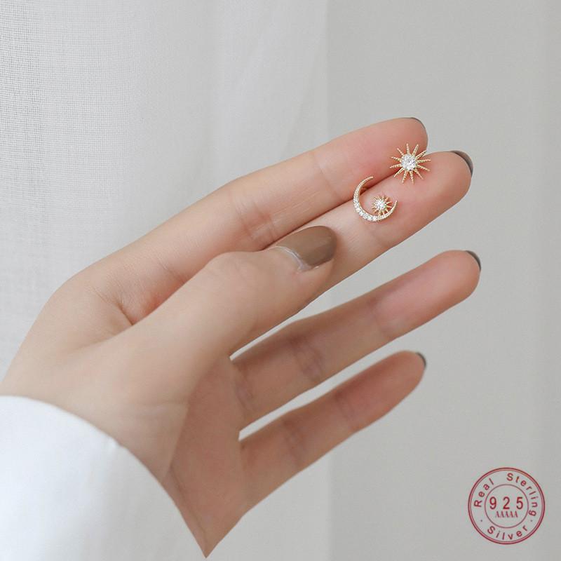 925 Sterling Silver 14K Gold Plating Sun Moon Asymmetrical Stud Earrings Women Exquisite Sweet Student Jewelry Girlfriend Gift