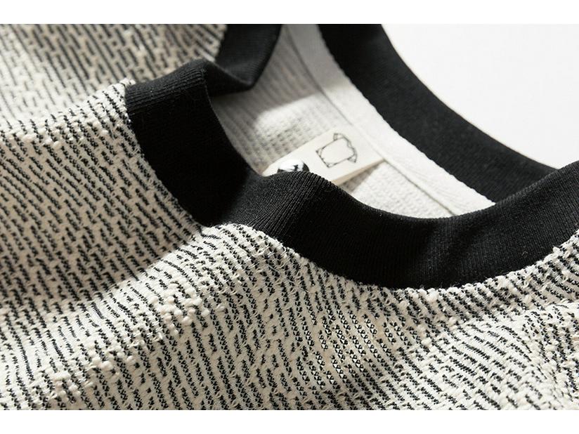 Trendy Summer Breathable Knit Crew Neck T-shirt, Regular Fit, Five-Sleeve, Stylish Daily Wear
