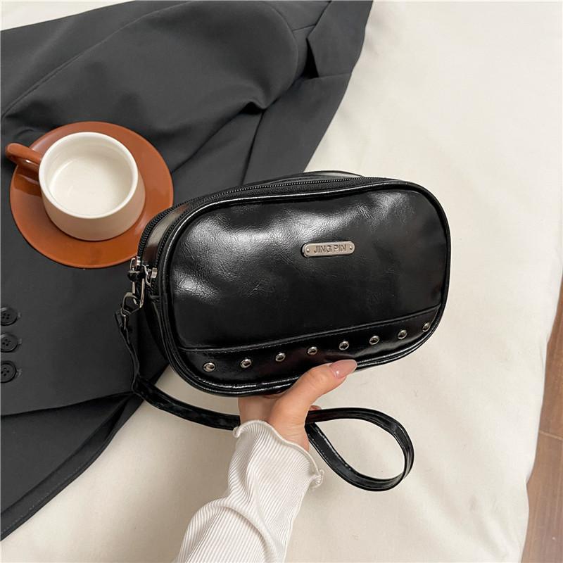 

Trend bag Crossbody bag Women s handbag Mobile phone bag Casual satchel Fashion shoulder bag Small square bag Men s чорний