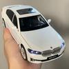 1:24 BMW 530LI Limousine Alloy Car Diecasts & Toy Vehicles Car Model Miniature Scale Model Car Toy For Children Birthday Present