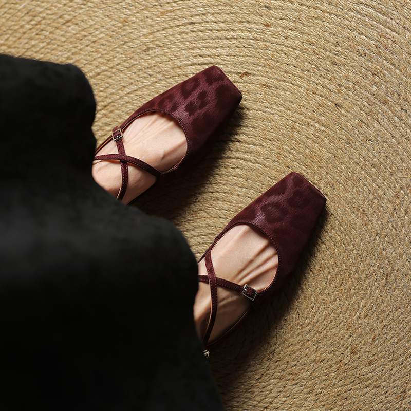 Krazing Pot Full Grain Leather Fashion Spring Autumn Med Heels Women Square Toe Buckle Straps Shoes Leopard Shallow Pumps