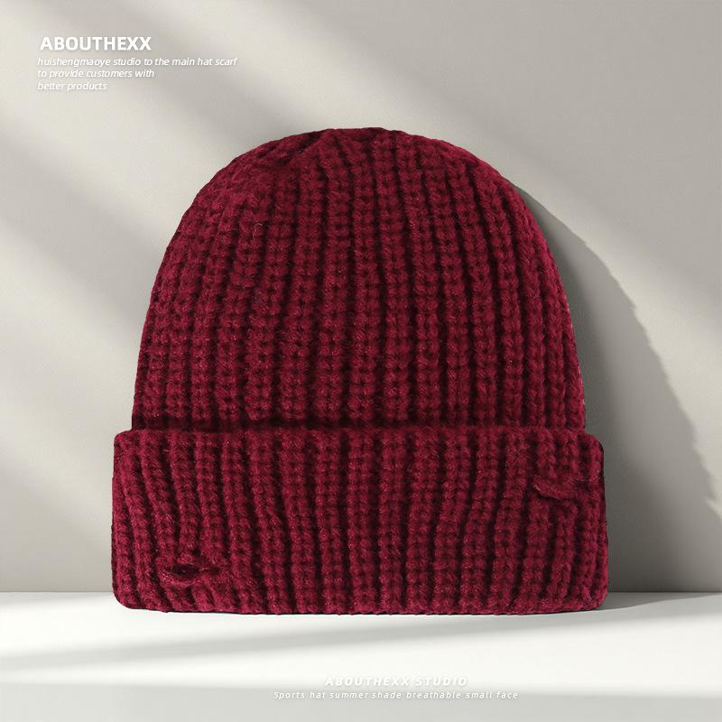 

Новый стиль рваная вязаная шапка для женщин зимняя ретро универсальная шапка, подчеркивающая лицо, маленькая шерстяная шапка, большой обхват головы, теплая шапка-пуловер от холода для мужчин M（56-58cm）