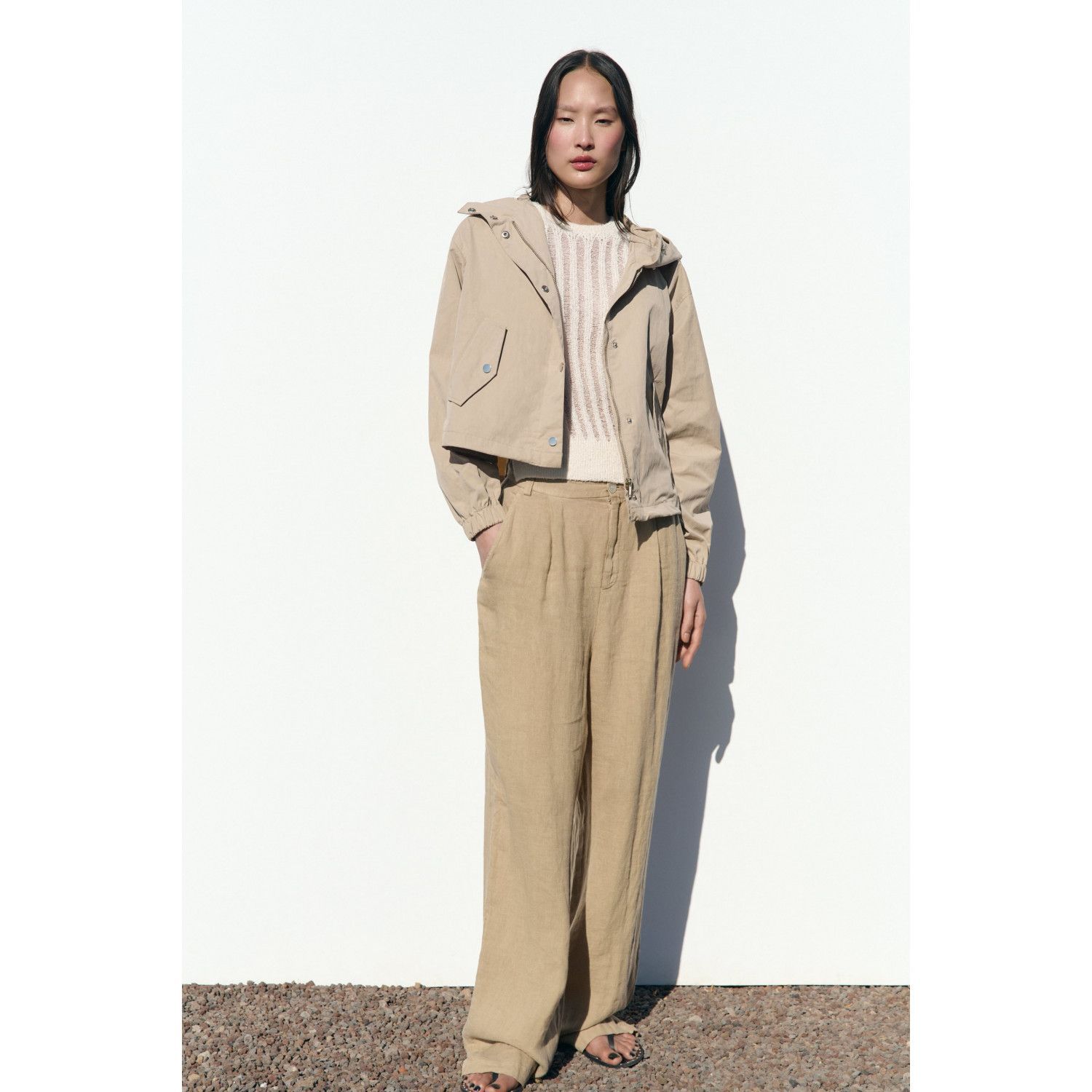 

SHORT JACKET WITH HOOD