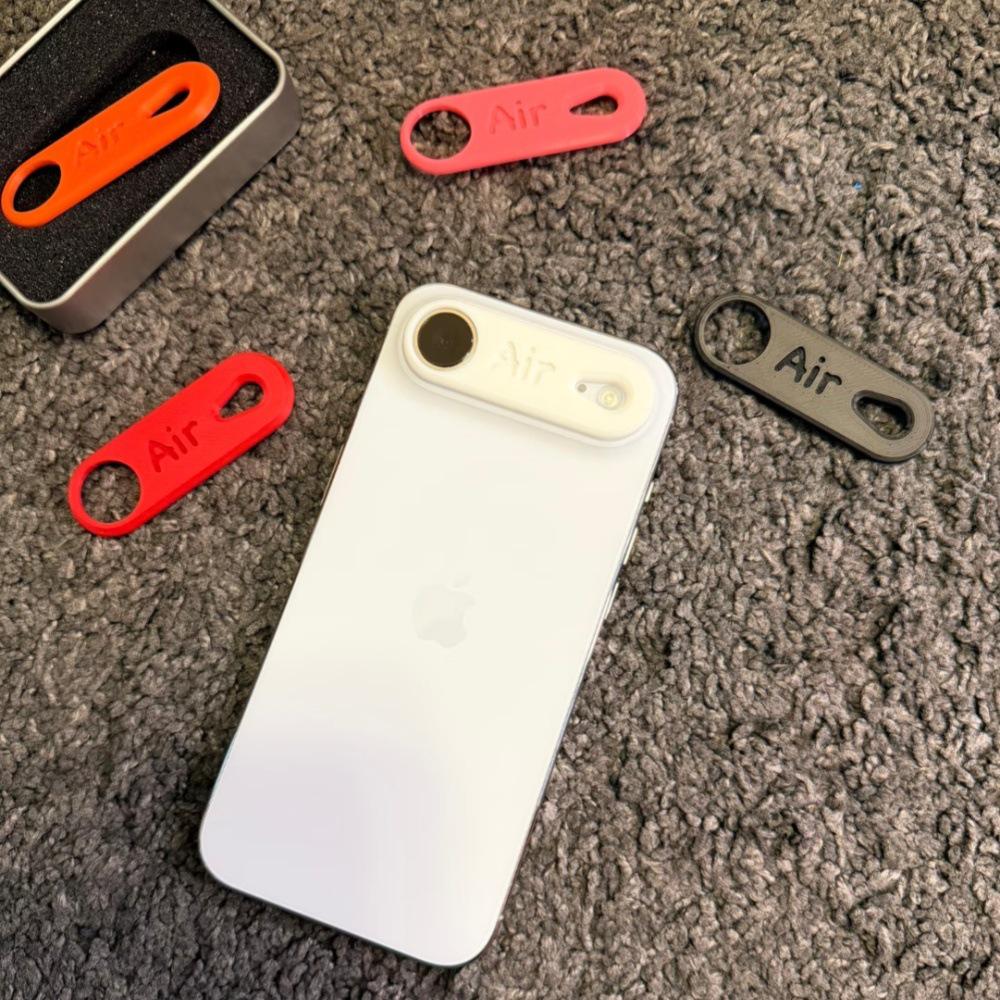 

Detachable, Adhesive-Free Lens Protector for iPhone 17 Pro Max Air белый
