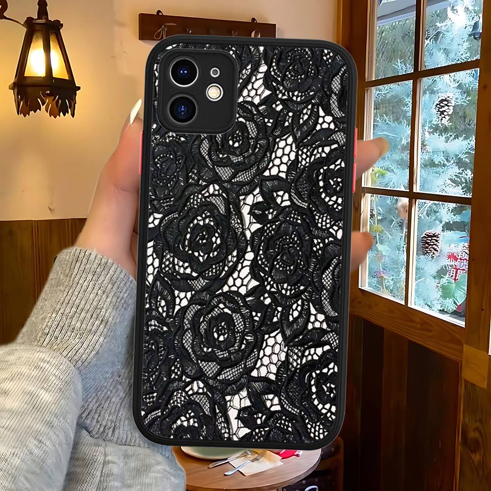 Black Lace Pattern Personalized Mobile Phone Case For IPhone 16 15 14 13 12 11 Pro Max 7 8 6 6s Plus Matte Cover