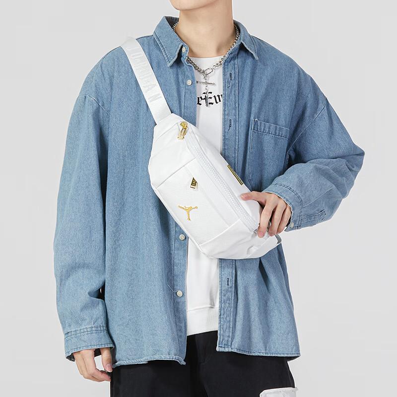 

Nike Sportswear Waist Bag One Size