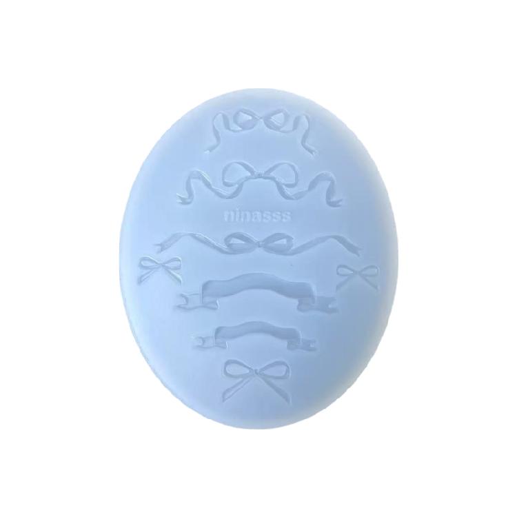 

Artistics Bowknot Silicone Casting Mould for Keychains Decorations Surfaces and Dishwasher Safe 1