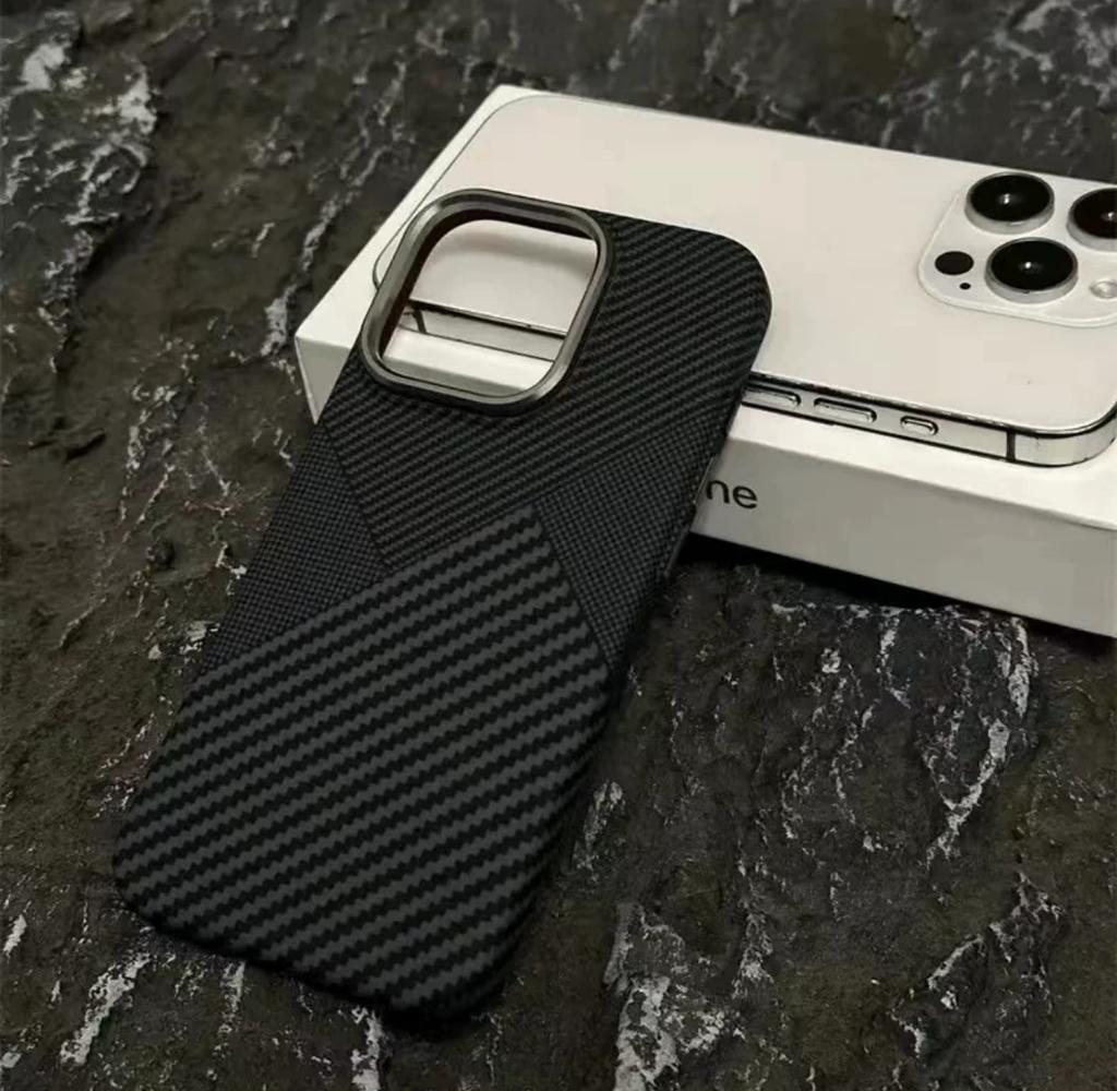 Track Carbon Fiber Pattern Magnetic Case Is Suitable for Apple Iphone17promax Mobile Phone Case New 16 Protective Case