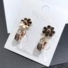 Japanese and Korean 18K Rose Gold Titanium Steel Zircon Stud Earrings, Femininity Simple Four-leaf Clover Black Earrings Internet Celebrity