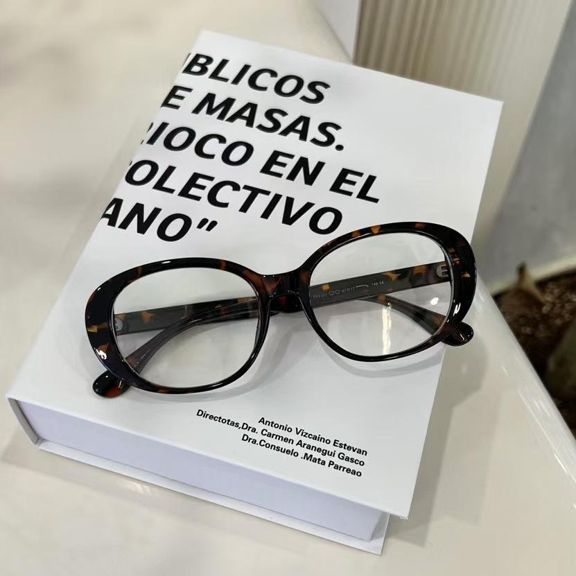 

Korean Style Women s Glasses Frame Oval Shape TR90 Material Eyeglasses Frame Men High Quality Glasses Women