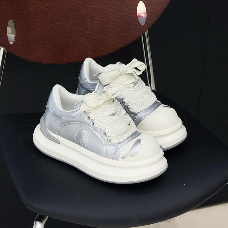 2025 spring and summer new platform bread shoes board shoes color matching versatile height increase casual sports shoes support one 2025