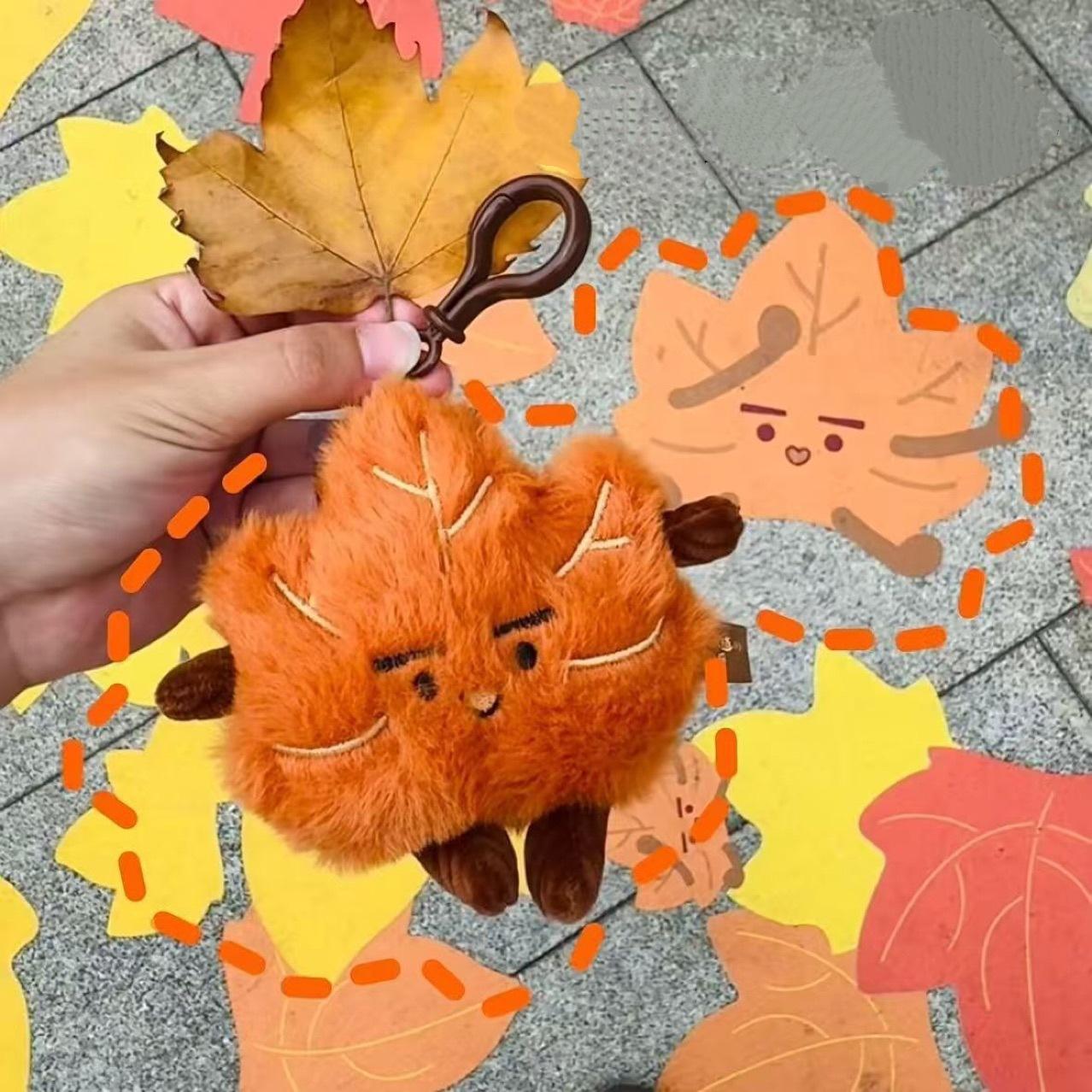 

Cartoon Cute Small Maple Leaf Plush Car Ornament Creative Backpack Pendant Kawaii Mini Mock Leaf Doll Decoration Couple Gift