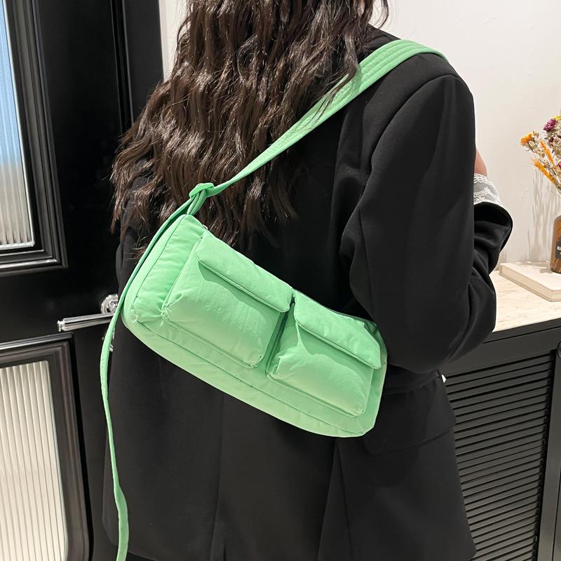 Fashion Niche Motorcycle Bag Summer New Versatile Shoulder Crossbody Bag for Women Lightweight Outdoor Casual Shoulder Bag