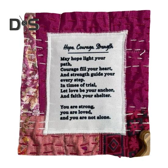 Mini colcha de oração, colcha de oração vintage com dispositivo de madeira dentro, colcha de oração de bolso feita à mão, quadrados, presente religioso para amigos cristãos