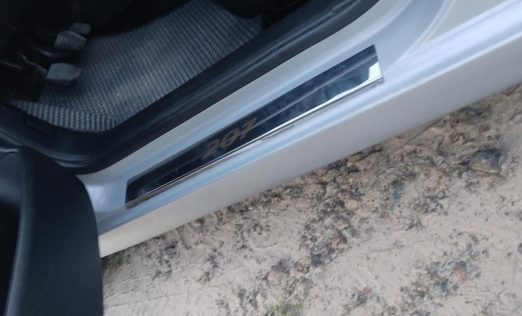 

Накладки на пороги Carmos (4шт, нерж.) для Peugeot 207