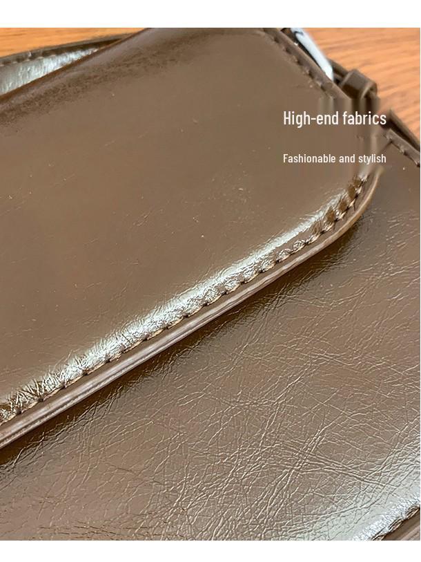 Damska Mała Kwadratowa Torba Crossbody 2024: Jednolity kolor, Teksturowany w stylu retro, Modny fason na ramię