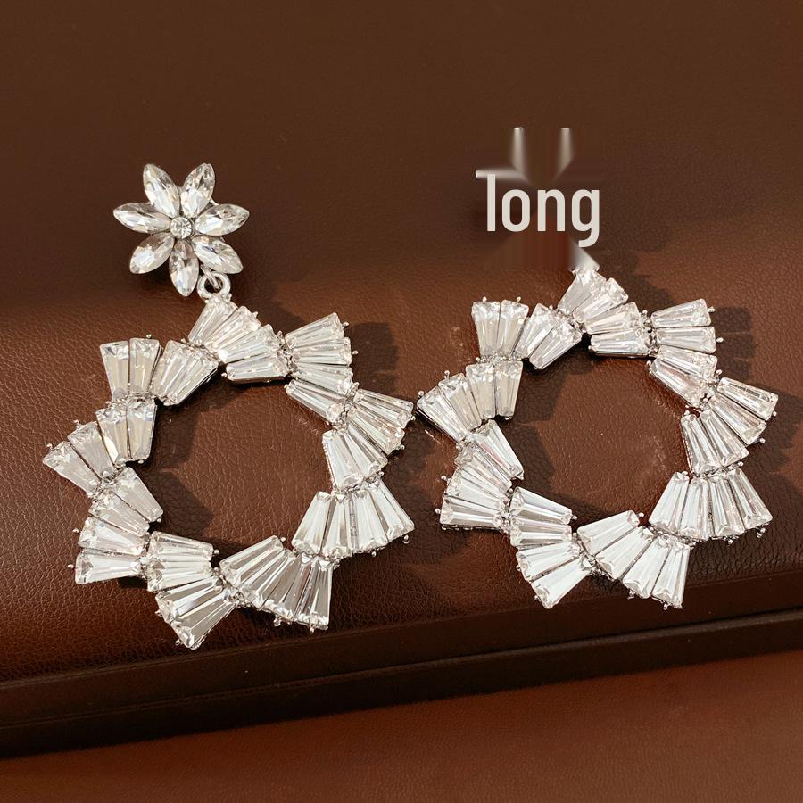 Silver Needle European Court Rhinestone Geometric Floral Stud Earrings - Luxurious, Fashionable, Exquisite Accessories