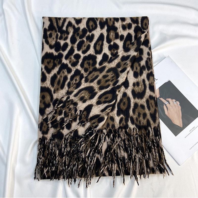 

Женский зимний шарф с леопардовым принтом, на ощупь как кашемир, с кисточками: Классическая, теплая и универсальная шаль 70*180cm