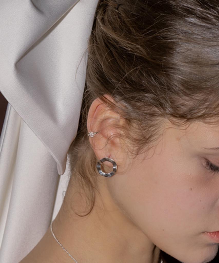 Fademine Petit Corsage Ear Cuff