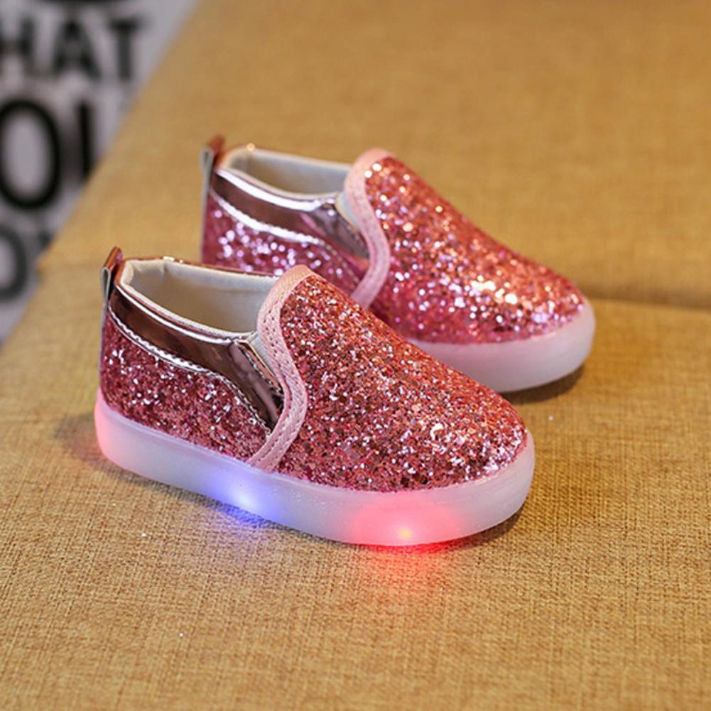 

Сверкающие шаги: Мокасины без шнуровки с блестками и мигающими светодиодами для девочек 1–5 лет 23