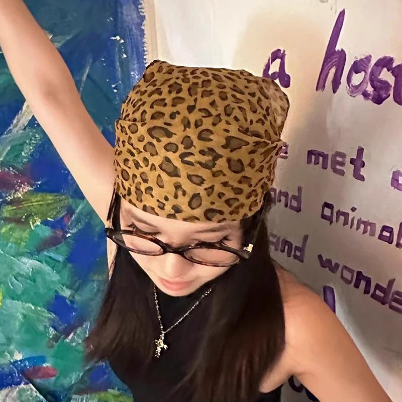 Retro Leopard Print Square Scarf for Women Satin Thin Edge Scarves Head Band Fashion Y2K Lady Hair Shawl Wrap Female Neckerchief