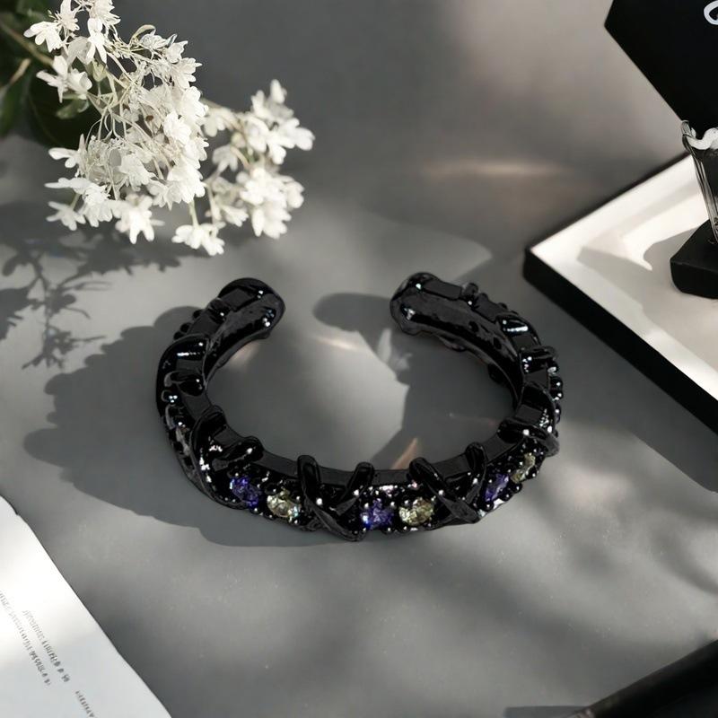 Punk Dark Style Personality Purple Diamond Inlaid Zircon Butterfly Open Ring Stacked With Niche Design High-End Ring Woman