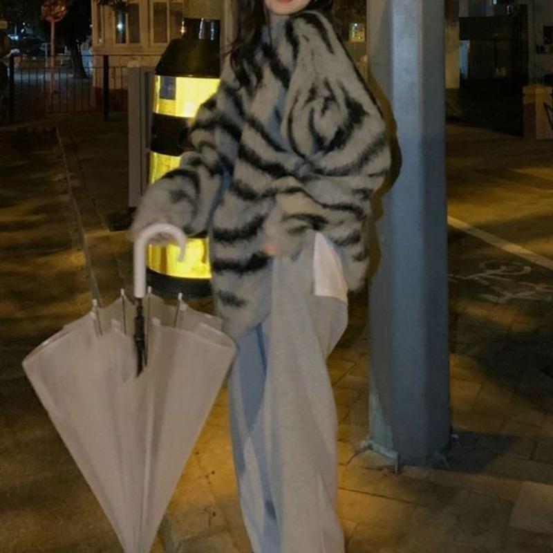 Κορεάτικο ζεστό πουλόβερ Λεοπάρ στάμπα πανωφόρι για φθινόπωρο και χειμώνα, χαλαρό, μαλακό, κολλώδες πουλόβερ μεσαίου μήκους Γυναικείο