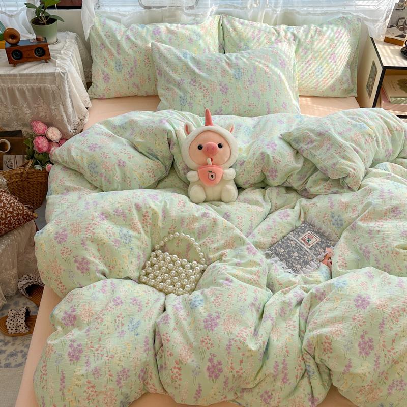 

Cozy Floral Duvet Cover Set with 2 Pillowcases, Breathable Ultra-Soft Bedding Set 3-Piece, Comforter Cover for Restful Sleep 135x200cm(53x79 in)