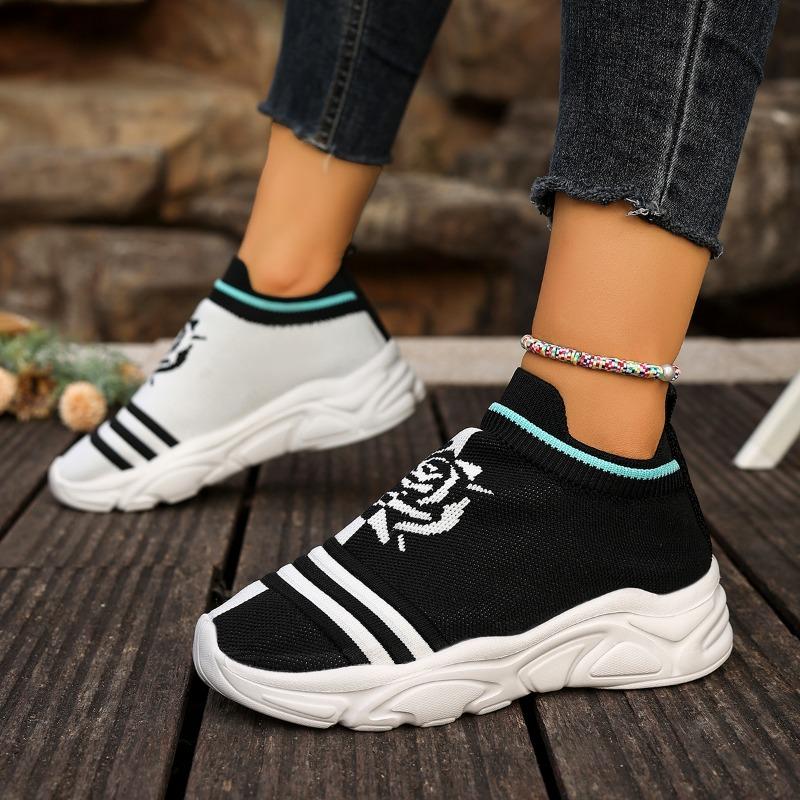 Fashion 2025 Women's Fashion Striped Knitted Fabric Sneakers Stretch Cloth Slip on Casual Socks Shoes Non-slip Soft-soled Running Shoes
