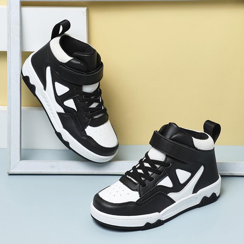 Children Casual Shoes Leather Easy To Put on Take Off School Sports Shoes Boys New Flat Non Slip Outdoor Walking Board Shoes