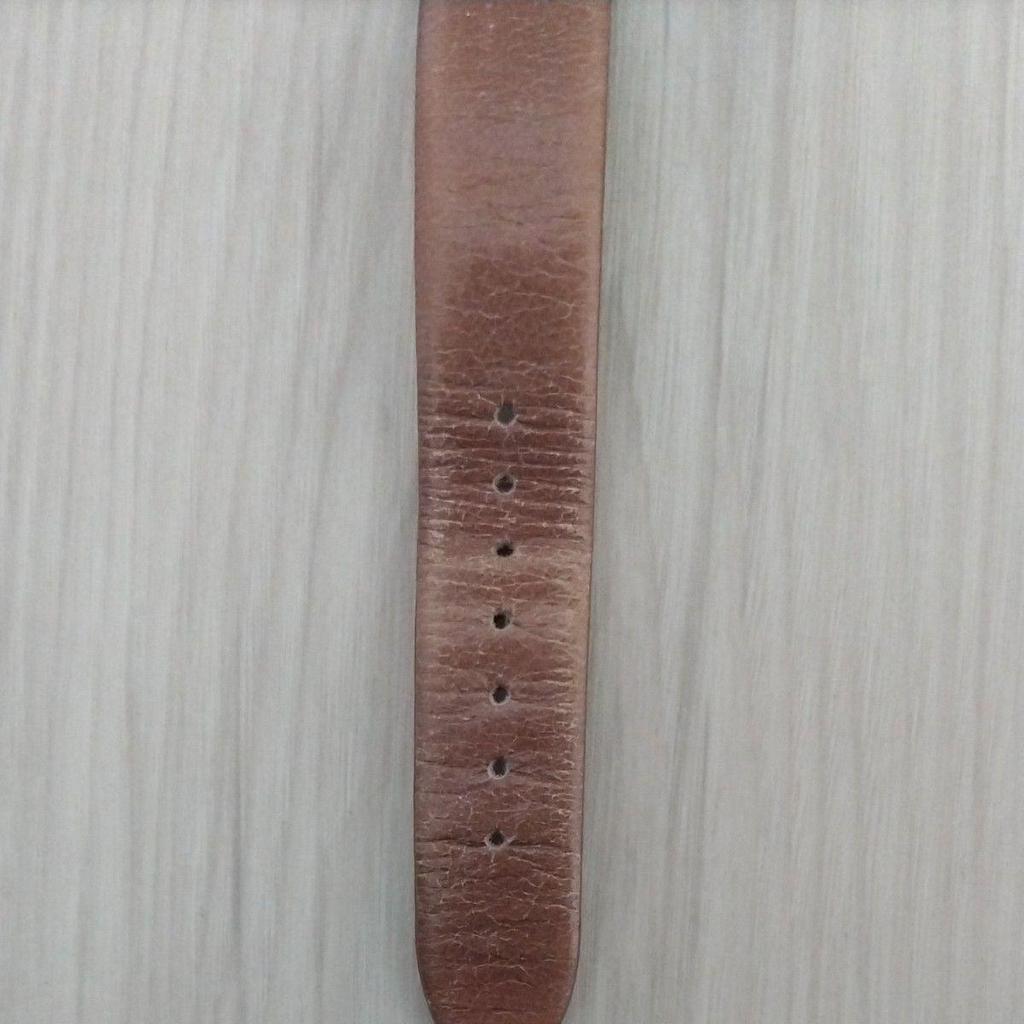 Used KOMONO. ESTELLE watch quartz