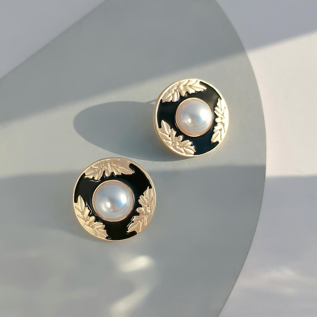 Accessories, Retro Xiaoxiangfeng Heart-Shaped Pearl Stud Earrings For Women, Simple Oil-Dripping Geometric Round Earrings