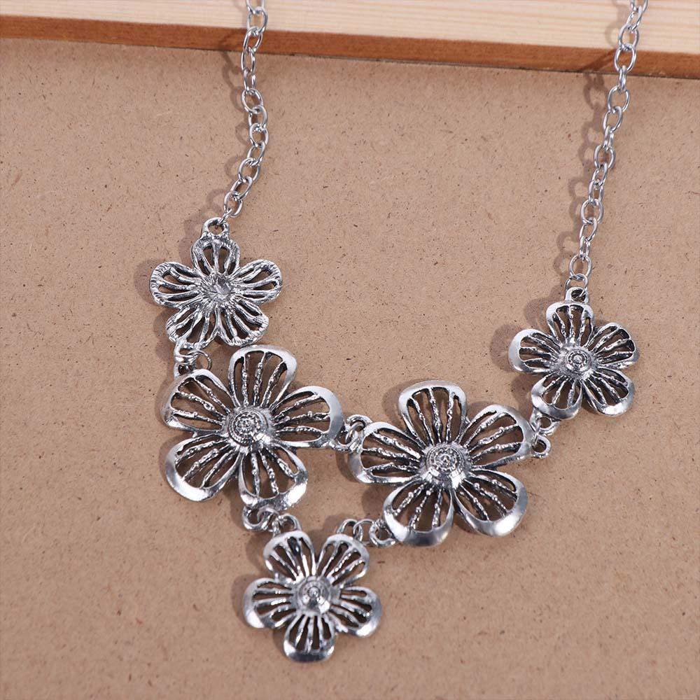 Charm Bohemian Flowers Necklace Hollow Sweater Chain Punk Boho Ethnic Necklace  Women