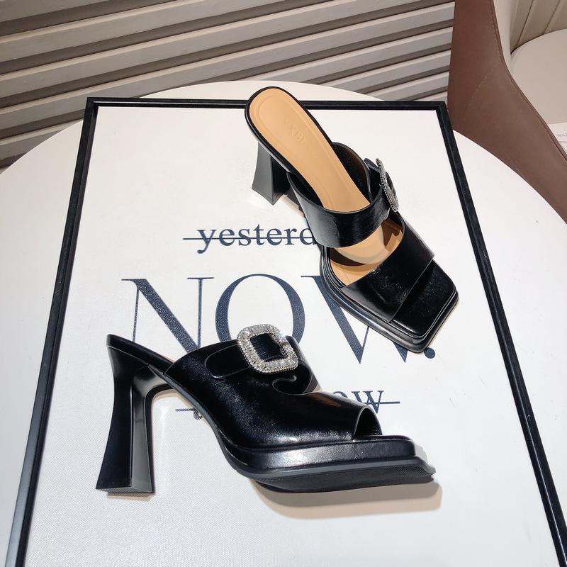 Fashion Open-toed Square Head Half-drag Sandals Women Wear Thick-heeled Cool Slippers 2025 Summer New Waterproof Desk High-heeled Slippers