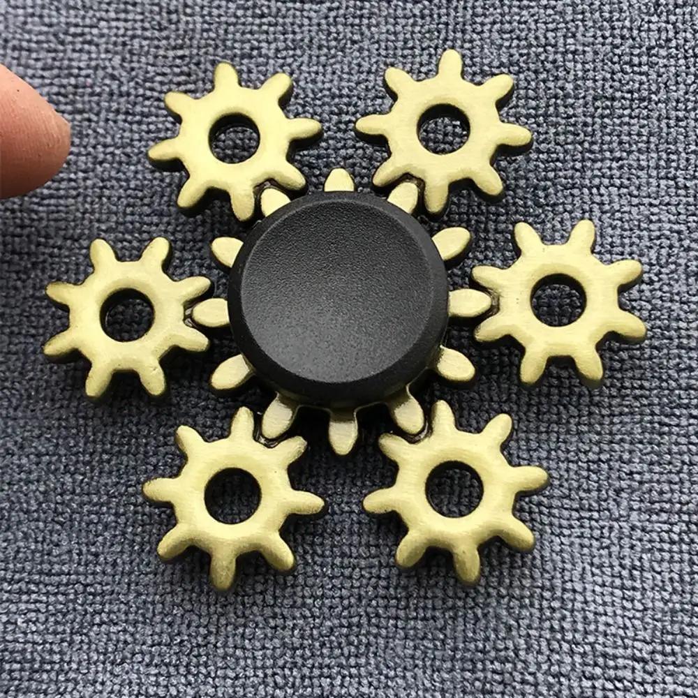Office Desk Toys Brass Color Finger Spinner Metal Adhd Anxiety Fidget Spinner Cool Funny Hand Spinning Kids Toys