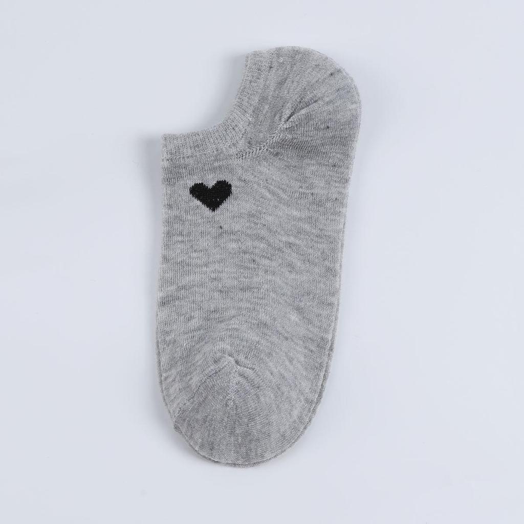 Women's Heart Pattern Low-Cut Invisible Socks – Breathable, Versatile, and Lightweight Summer Boat Socks.