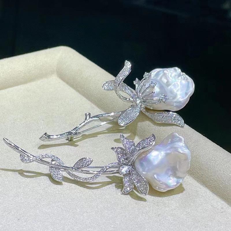 Pearl Corsage, Elegant Rose Brooch, Copper Micropaved Zircon Thick Gold-plated Pin