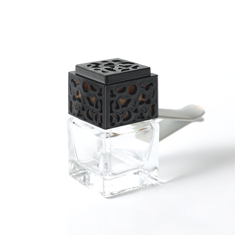 

Автомобильный аромадиффузор с креплением на воздуховод - Многоразовый диспенсер аромата для салона Empty Bottle